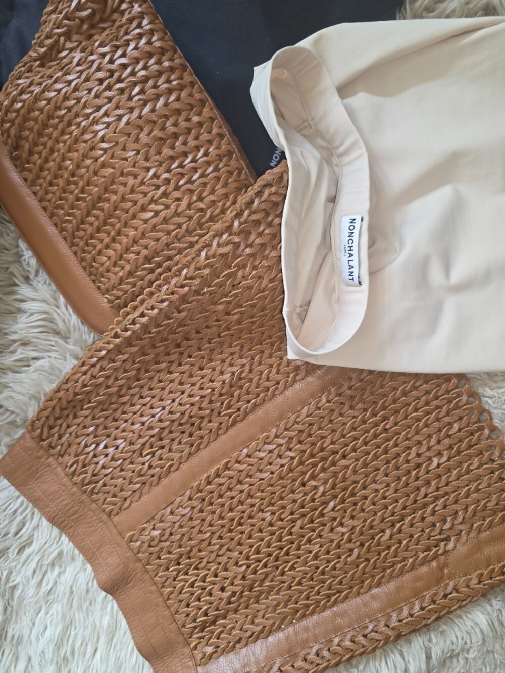 NONchalant Leather Mini - Picture 7 of 11